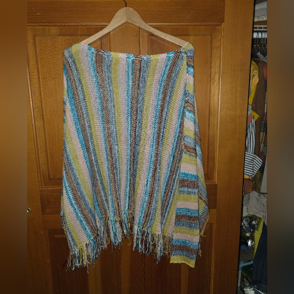 Natural Life Boho Hippie Festival Cottagecore Fringe Poncho Sweater, Size L/XL - Picture 3 of 8
